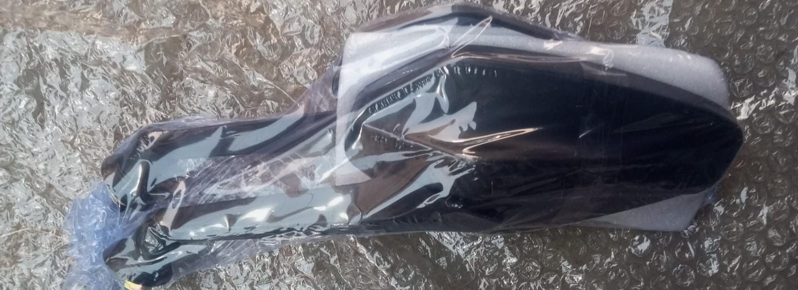 Rabbitor looking glass left