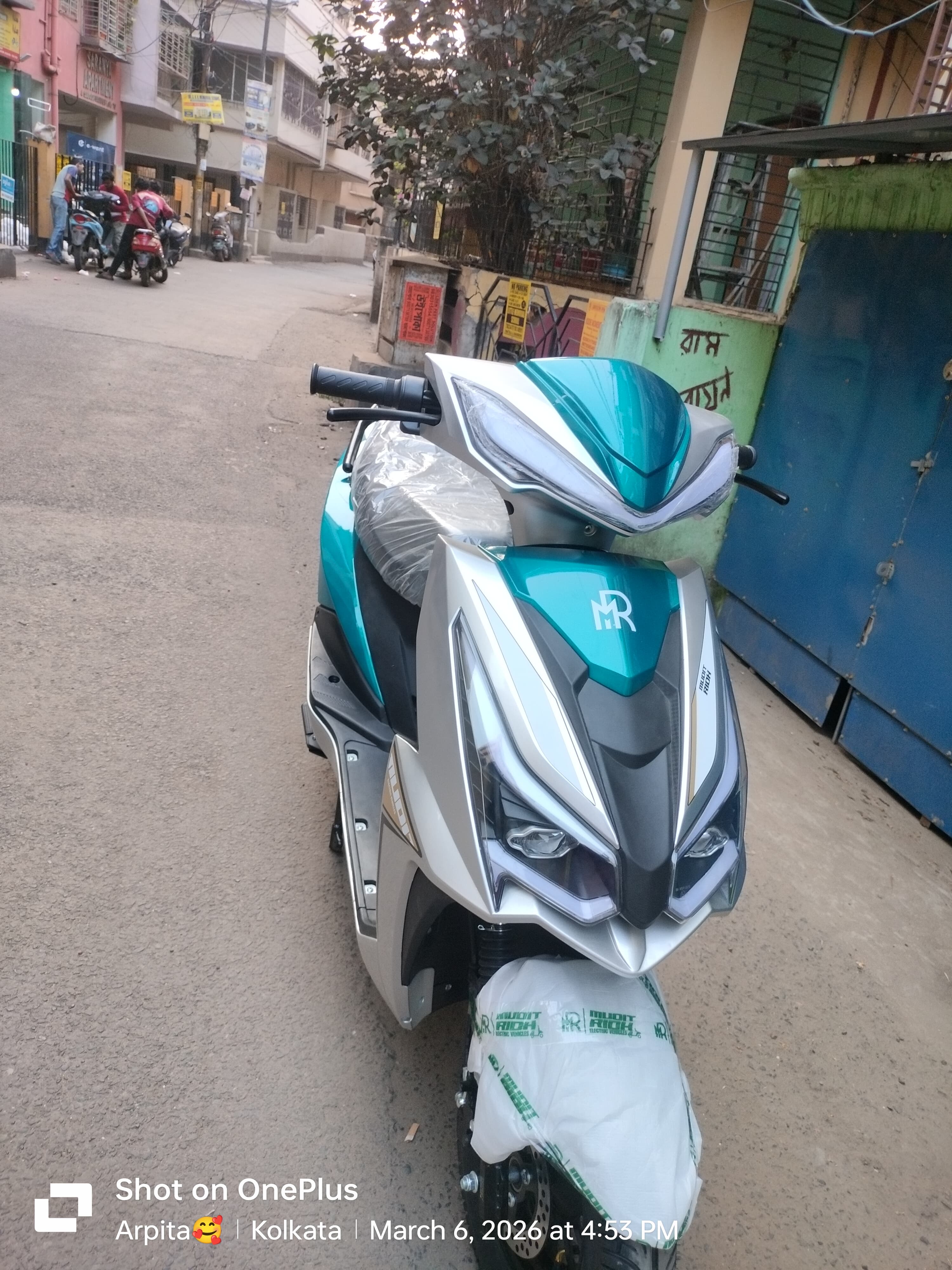 Achiever Mudit Ridh Sea Green and White
